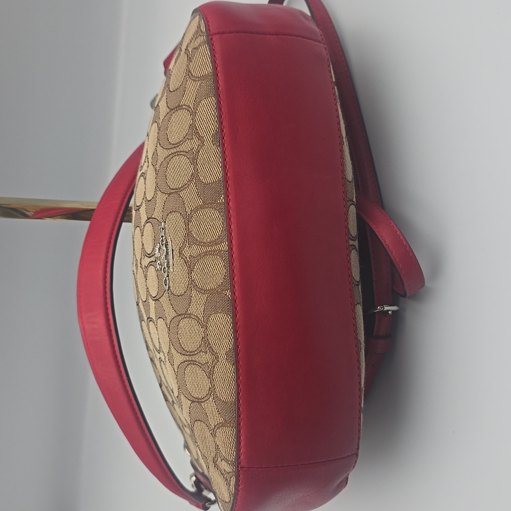 Coach Brown Signiture Mono W/ Red & Silver Hardware Crossbody (EUC)✨️❤️✨️ - Picture 6 of 9